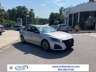 Used 2024 Nissan Altima 2.5 SV image 1