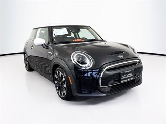 Certified 2024 MINI Cooper SE image 1