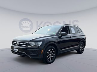 Used 2021 Volkswagen Tiguan SE image 1