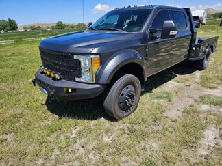 Used 2017 Ford F450 4x4 Crew Cab Super Duty image 1