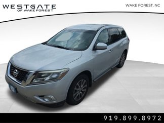 Used 2014 Nissan Pathfinder S image 1