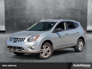 Used 2015 Nissan Rogue S w/ Convenience Package image 1