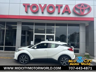 Used 2020 Toyota C-HR XLE image 1