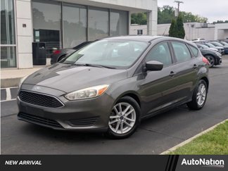 Used 2018 Ford Focus SE image 1