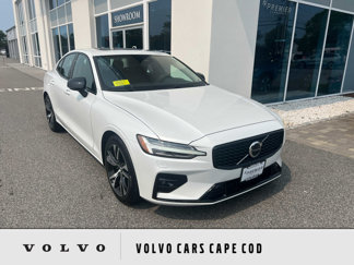 Certified 2025 Volvo S60 B5 Core image 1