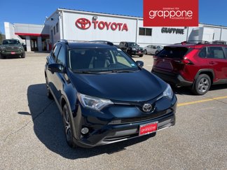 Used 2017 Toyota RAV4 XLE image 1