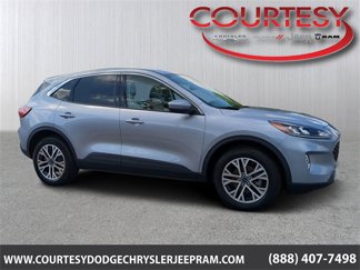 Used 2022 Ford Escape SEL w/ Technology Package image 1