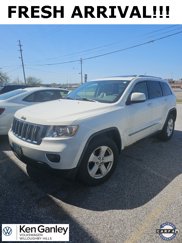 Used 2011 Jeep Grand Cherokee Laredo image 1