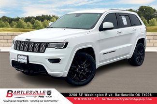 Used 2021 Jeep Grand Cherokee Laredo X image 1