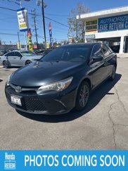 Used 2015 Toyota Camry LE image 1