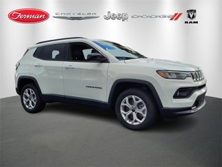 New 2025 Jeep Compass Latitude image 1