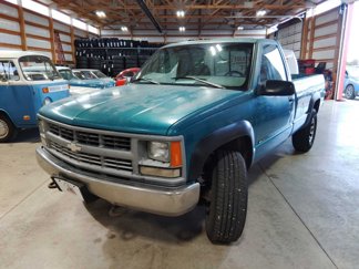 Used 1995 Chevrolet Silverado 2500 4x4 Regular Cab image 1