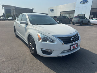 Used 2015 Nissan Altima 2.5 S w/ Sport Value Package image 1