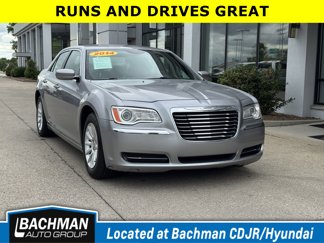 Used 2014 Chrysler 300 image 1