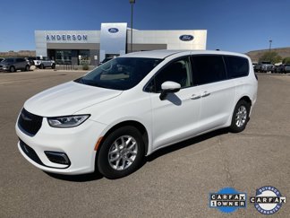 Used 2023 Chrysler Pacifica Touring-L image 1