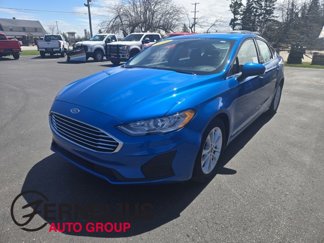 Used 2020 Ford Fusion SE image 1