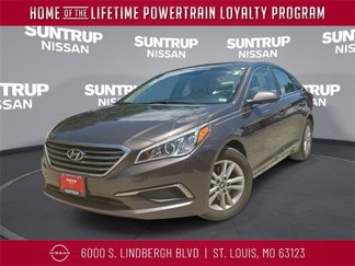 Used 2016 Hyundai Sonata SE w/ Cargo Package image 1