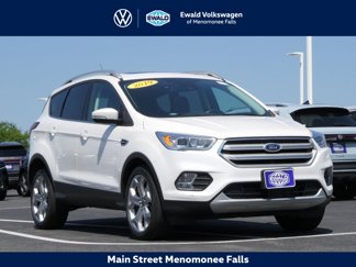 Used 2019 Ford Escape Titanium image 1