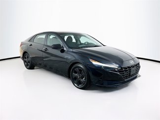 Used 2021 Hyundai Elantra SEL image 1