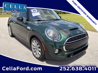 Used 2019 MINI Cooper S image 1