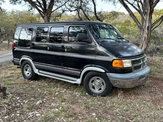 Used 1999 Dodge B1500 image 1