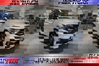 Used 2024 Volkswagen Jetta Sport image 1