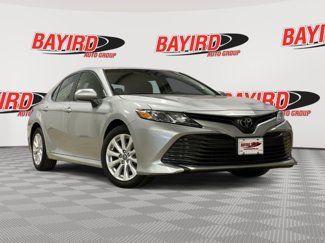 Used 2018 Toyota Camry L image 1