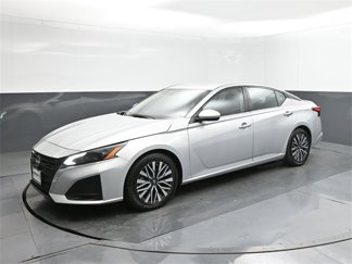 Used 2023 Nissan Altima 2.5 SV image 1