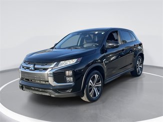 Used 2023 Mitsubishi Outlander Sport SE image 1