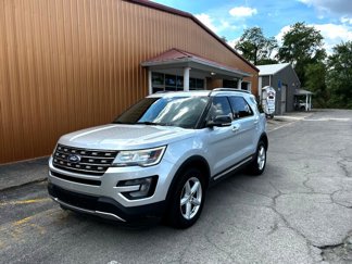 Used 2017 Ford Explorer XLT w/ Equipment Group 201A image 1
