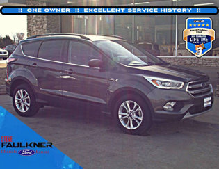 Used 2017 Ford Escape SE w/ Equipment Group 201A image 1