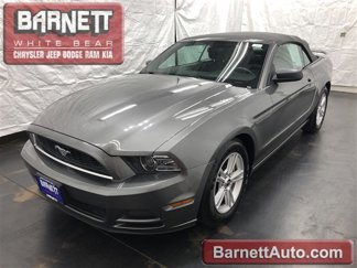 Used 2013 Ford Mustang Convertible image 1