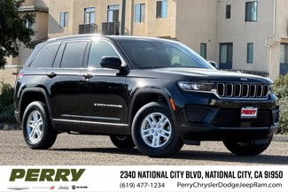 New 2025 Jeep Grand Cherokee Laredo w/ Luxury Tech Group I image 1