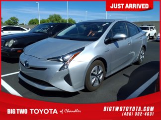 Used 2017 Toyota Prius image 1