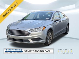 Used 2017 Ford Fusion SE w/ Fusion SE Technology Package image 1