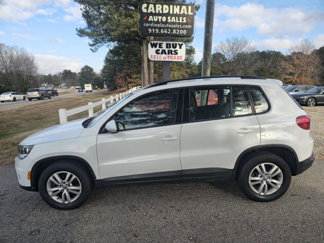 Used 2016 Volkswagen Tiguan S image 1