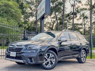 Used 2021 Subaru Outback Touring image 1