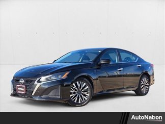 Used 2023 Nissan Altima 2.5 SV image 1