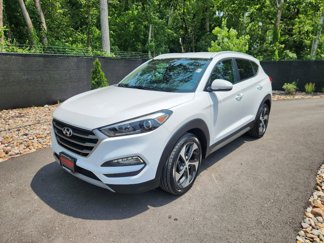 Used 2017 Hyundai Tucson Sport image 1