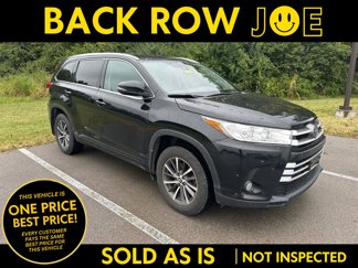 Used 2017 Toyota Highlander XLE image 1
