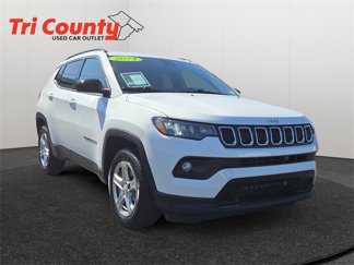Used 2024 Jeep Compass Latitude image 1
