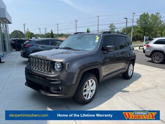 Used 2018 Jeep Renegade Latitude w/ Cold Weather Group image 1