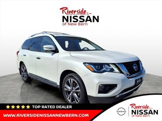 Used 2020 Nissan Pathfinder Platinum image 1