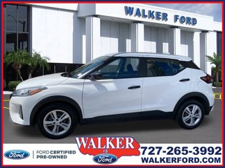 Used 2022 Nissan Kicks S image 1