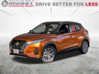 Certified 2024 Nissan Kicks SV image 1