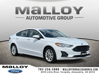 Used 2020 Ford Fusion SE image 1