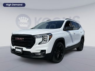 Used 2022 GMC Terrain SLT w/ Elevation Edition image 1