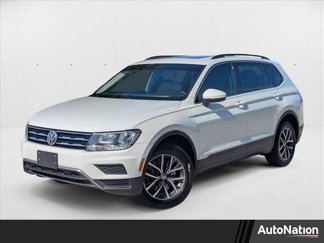 Used 2019 Volkswagen Tiguan SE w/ Panoramic Sunroof Package image 1