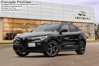 Used 2022 Alfa Romeo Stelvio Veloce image 1