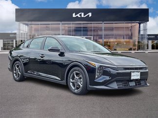 Certified 2025 Kia K4 LXS image 1